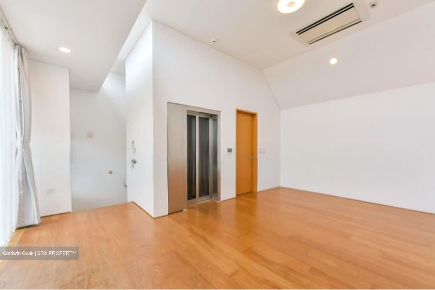 Palms @ Sixth Avenue (D10), Terrace #545697231